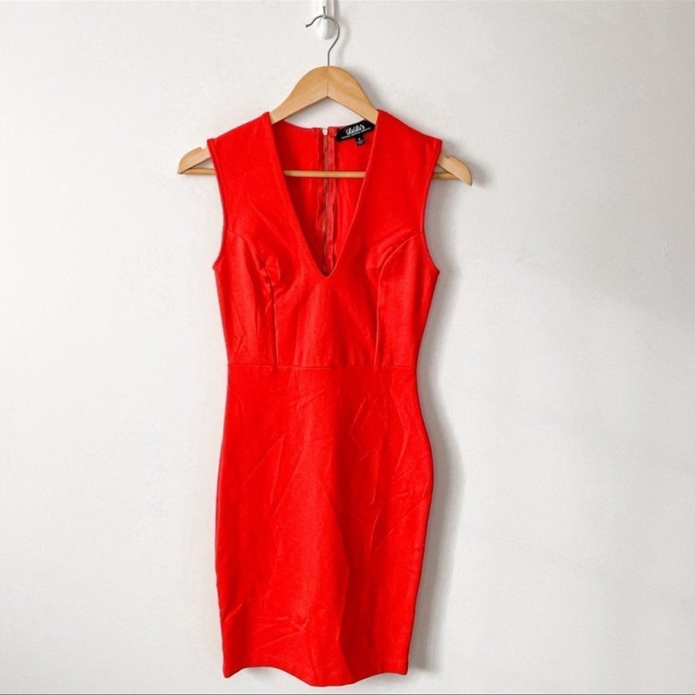 Lulu’s Orange-Red Bodycon Dress